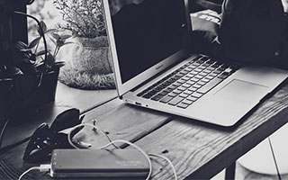 imToken官网版与移动版下载对比：特色、优势与不足解析